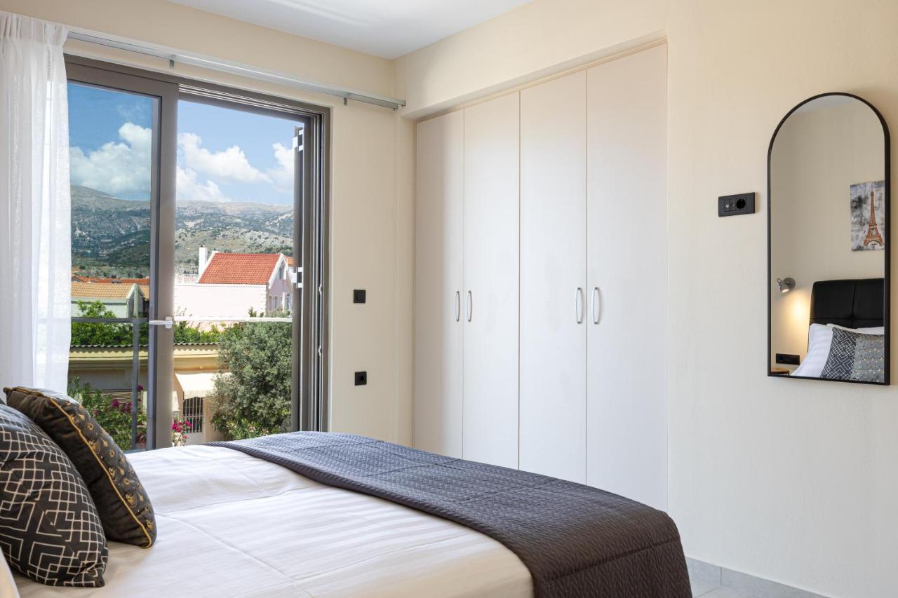 Meraviglia Residence - Amethyst Apartment Аргостолион Экстерьер фото