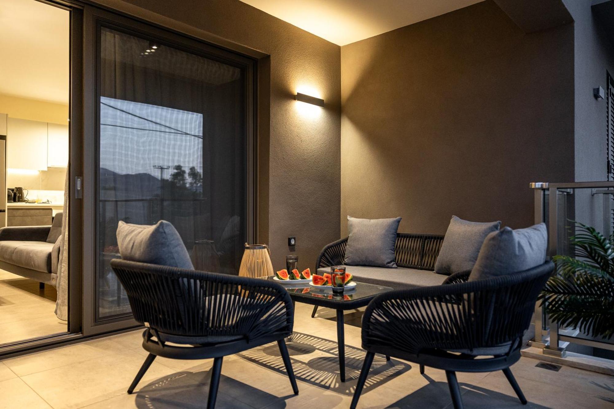 Meraviglia Residence - Amethyst Apartment Аргостолион Экстерьер фото
