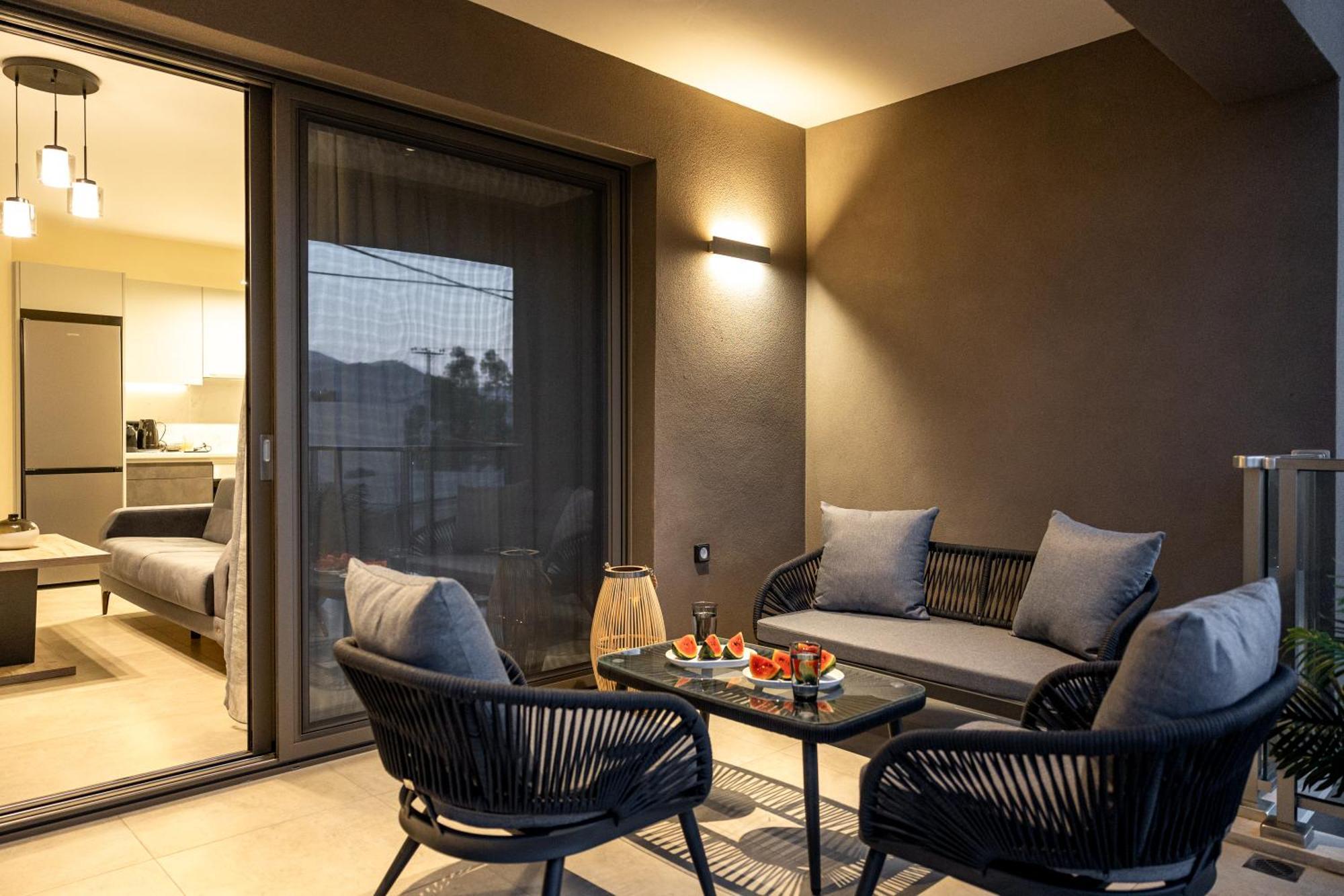 Meraviglia Residence - Amethyst Apartment Аргостолион Экстерьер фото